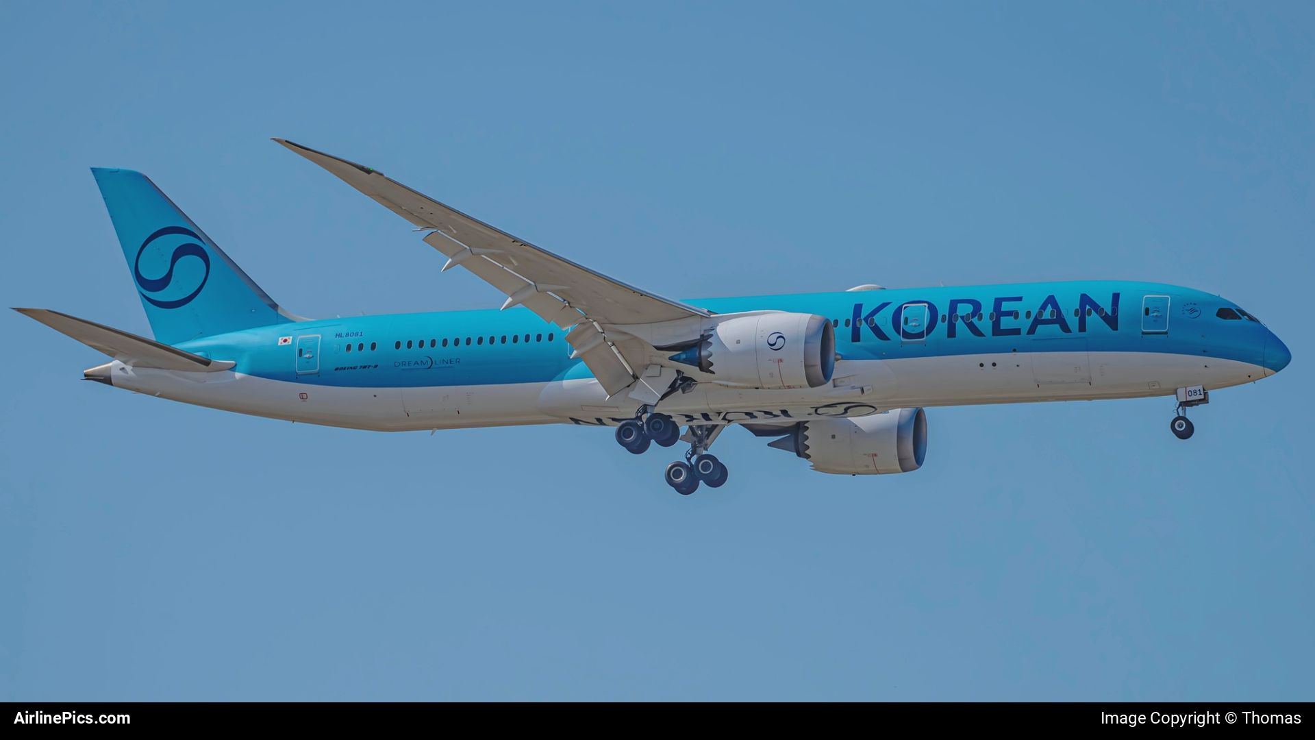 Korean Air B787-9 - HL8081 at PEK
