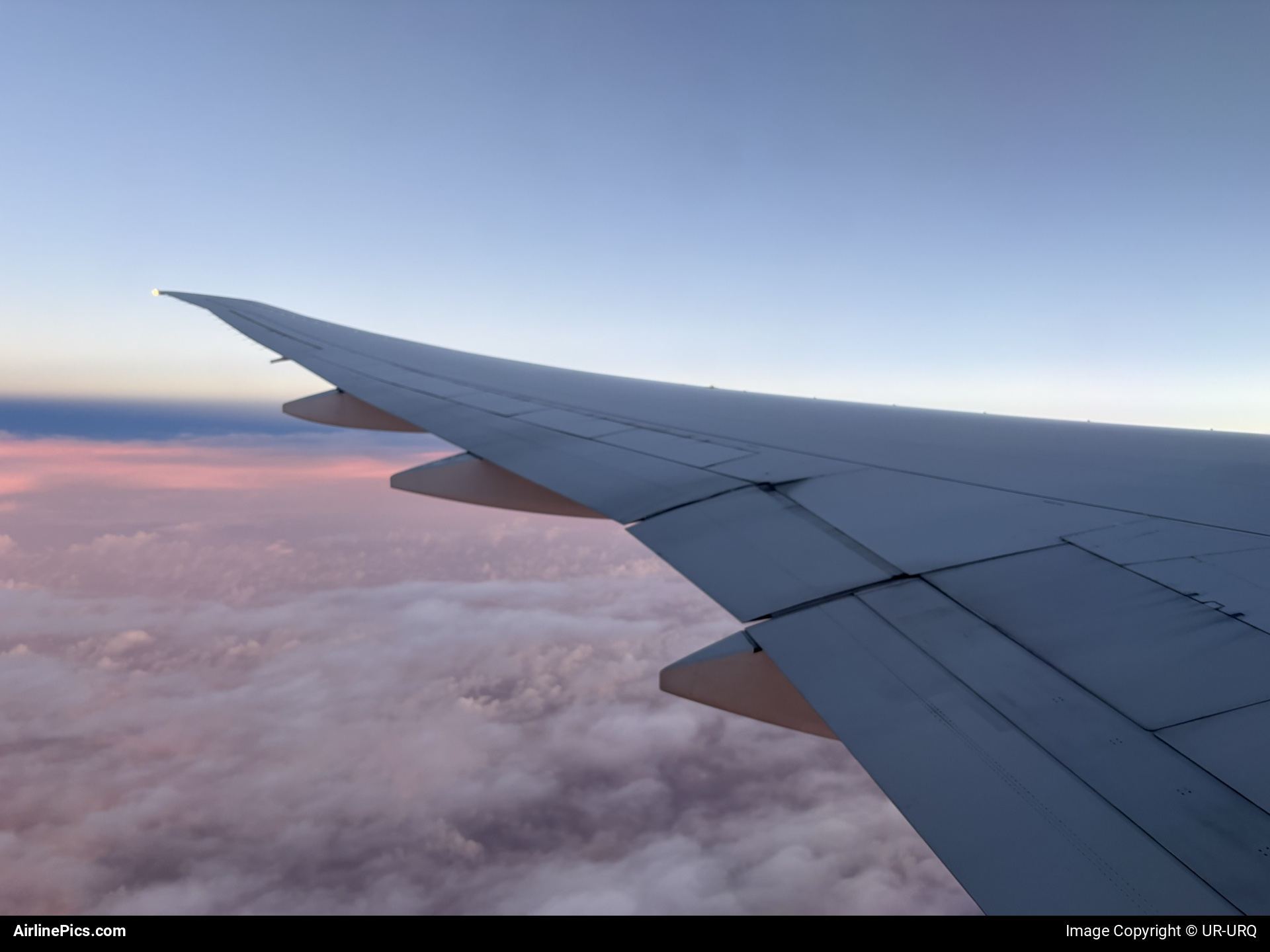 Air New Zealand Boeing 777-300ER - ZK-OKM