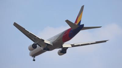 HL7775